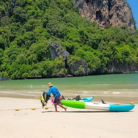 Sand Sea Resort Райли Бийч Екстериор снимка